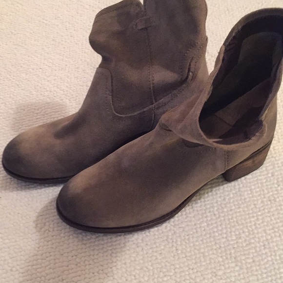 Diba Shoes - Diba True suede boots